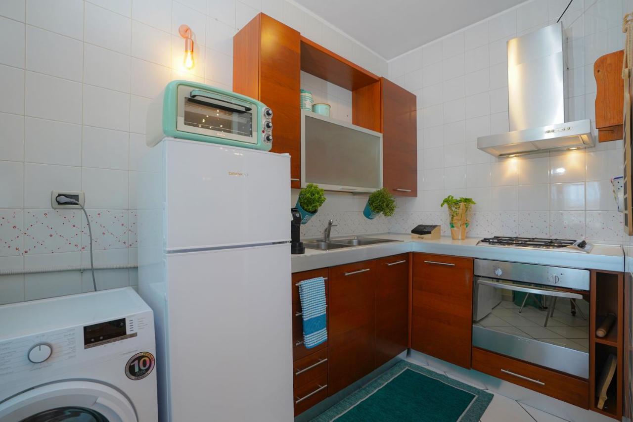 La Casa Di Azzurra Centro Citta Appartamento Fino A 4 Posti Letto E 2 Bagni フォッジア エクステリア 写真
