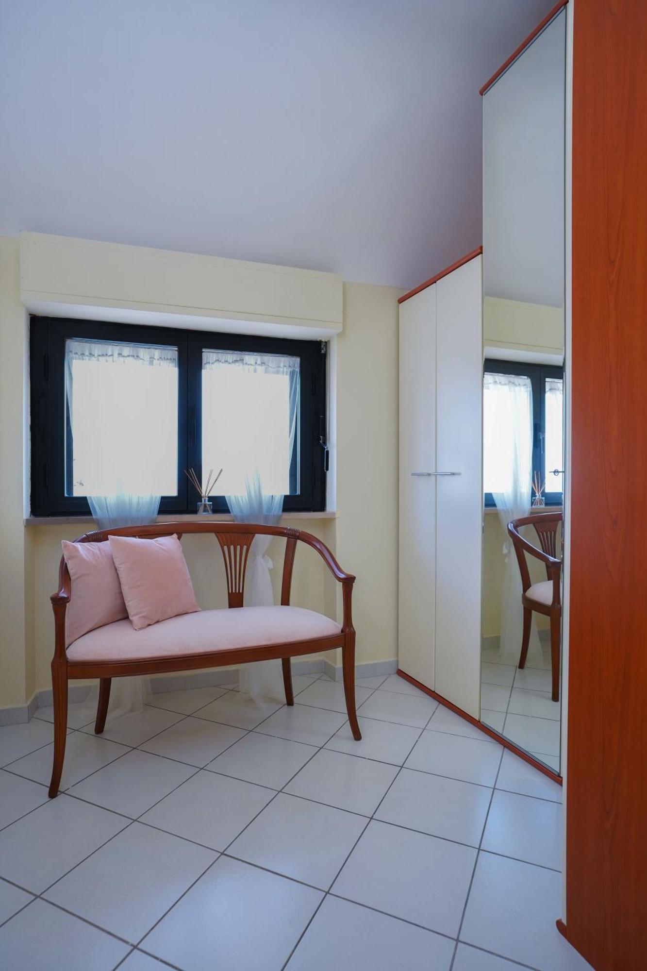 La Casa Di Azzurra Centro Citta Appartamento Fino A 4 Posti Letto E 2 Bagni フォッジア エクステリア 写真
